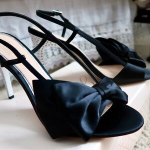 NIB Jewel by Badgley Mischka Johanna Black Satin Heels 9.5